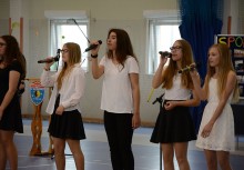 [fot. B.Bujnowska-Kowalska] Zakończenie roku szkolnego 2016/2017 w żukowskich szkołach - powiększ