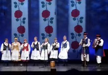 [fot. nadesłane] KGW z Chwaszczyna wystąpiło w Teatrze Ziemi Rybnickiej - powiększ