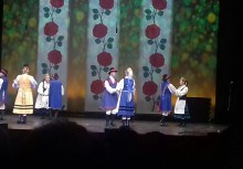 [fot. nadesłane] KGW z Chwaszczyna wystąpiło w Teatrze Ziemi Rybnickiej - powiększ