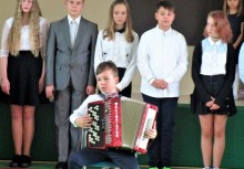 [fot. nadesłane] Obchody Święta Edukacji Narodowej w Borkowie - powiększ