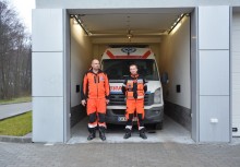 Podstacja karetki pogotowia w Centrum Zarządzania Kryzysowego w Żukowie - powiększ