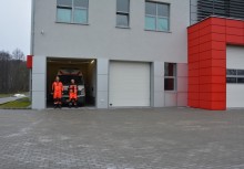 Podstacja karetki pogotowia w Centrum Zarządzania Kryzysowego w Żukowie - powiększ