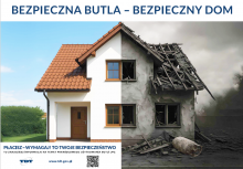 Dom podzielony na pół, z lewej strony piękny nowy dom z pomarańczową dachówką po prawej dom po wybuchu butli gazowej, spalony