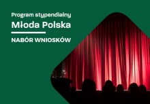 Zielony plakat z czerwoną kurtyną i cieniami sylwetek publiczności
