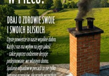 Komin domu emituje czarny dym. Na tle zielonych pól widnieje hasło: „Nie spalaj odpadów w piecu!” oraz apel o dbanie o zdrowie i środowisko. - powiększ