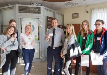 [fot. nadesłane] Młodsi sprawdzają, czy starsi tabliczkę mnożenia znają - powiększ