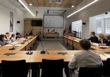 Na zdjęciu uczestnicy Sesji Młodzieżowej Rady Gminy.  - powiększ