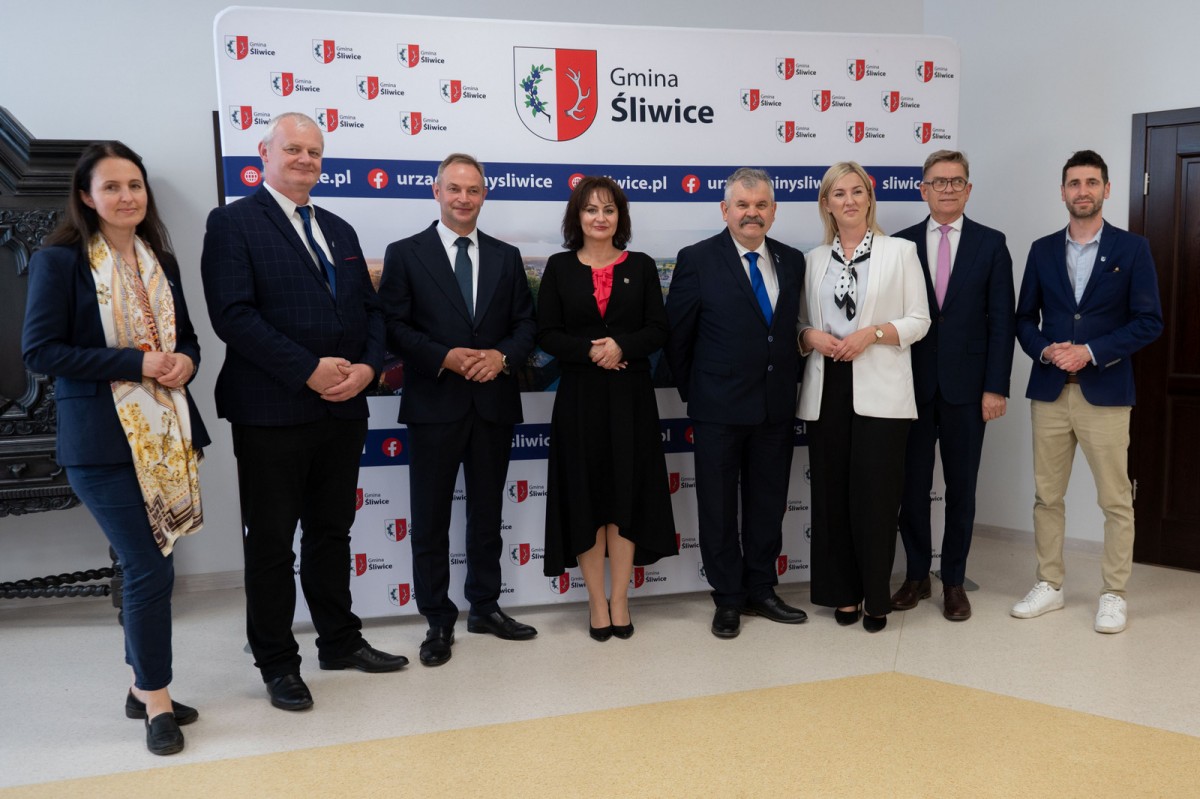 Wspólne działania na rzecz mieszkańców. Burmistrz Mariola Zmudzińska z wizytą w Śliwicach
